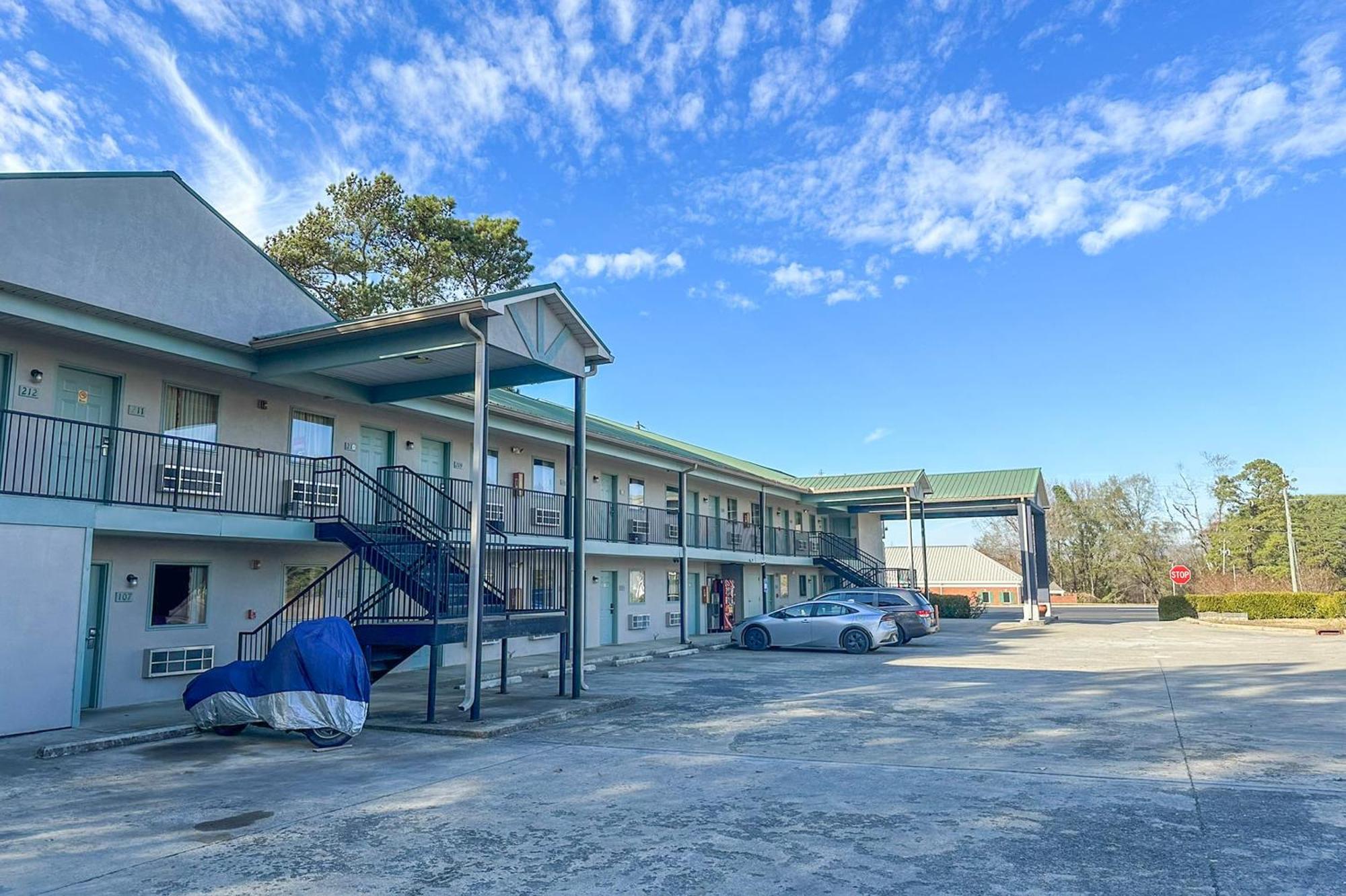 Garden Inn & Suites Rome Exterior photo